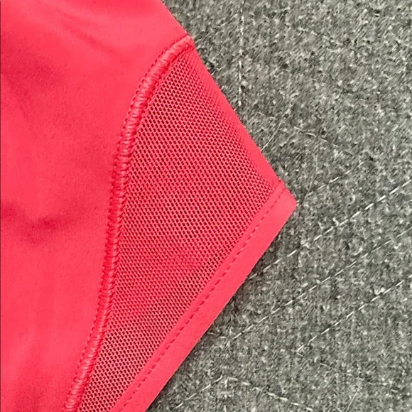 🍋Lululemon athletica Women's Hotty Hot LR Short 2.5 lined - Picture 4 of 13